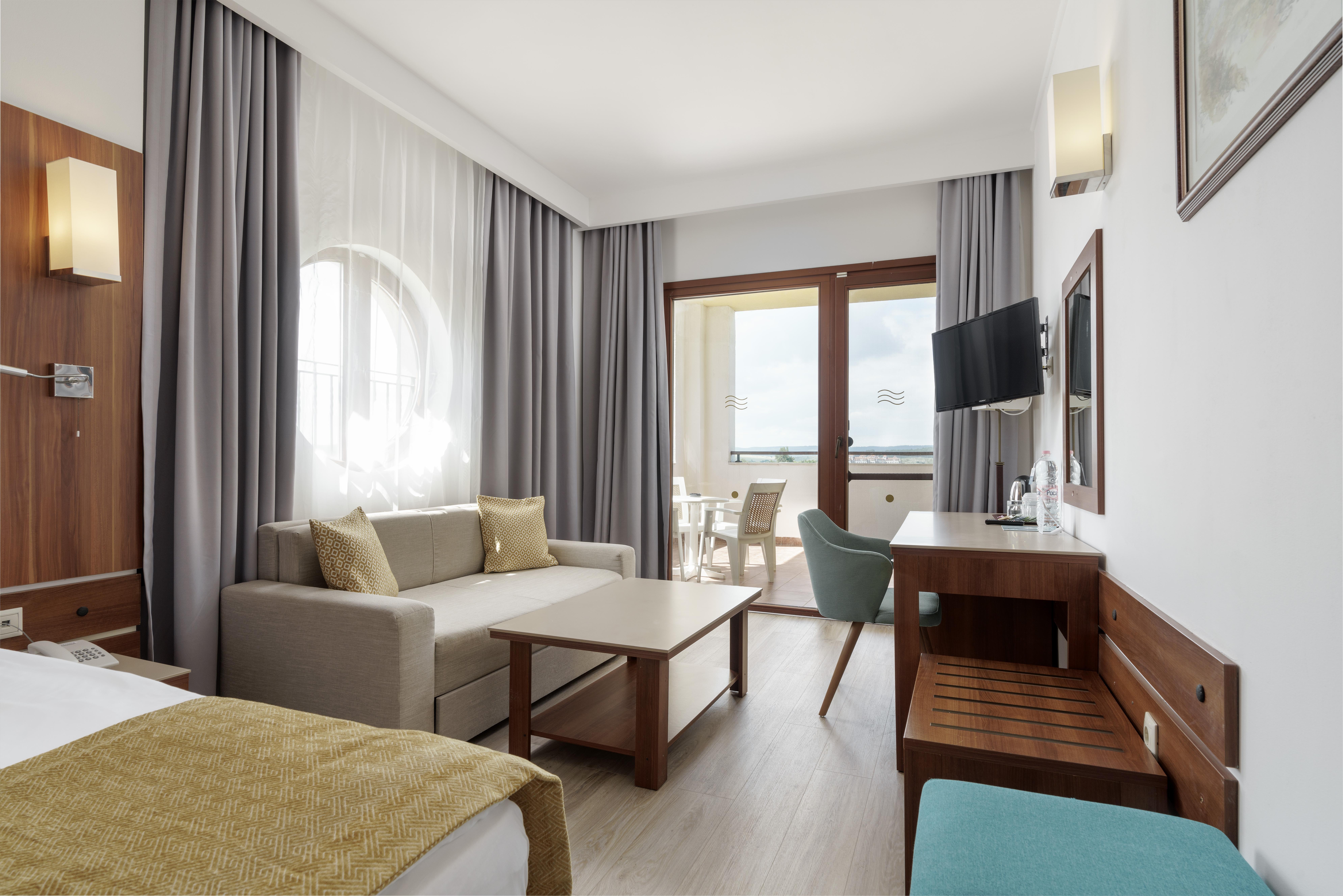 Alua Helios Bay Hotel Obzor Exterior photo